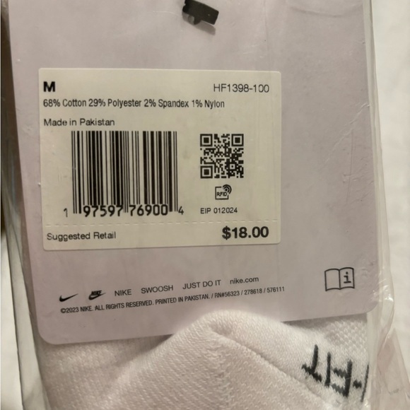 Supreme X Jordan, crew, socks, size medium NWT - Picture 3 of 4